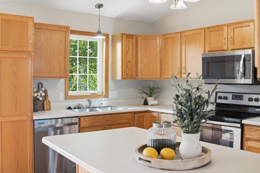 Kitchen island provides a great space for food preparation!