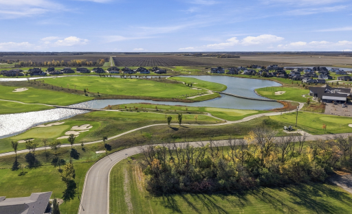 356 Trent Jones Drive, Oxbow, ND 58047