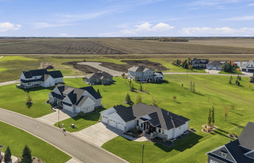 356 Trent Jones Drive, Oxbow, ND 58047