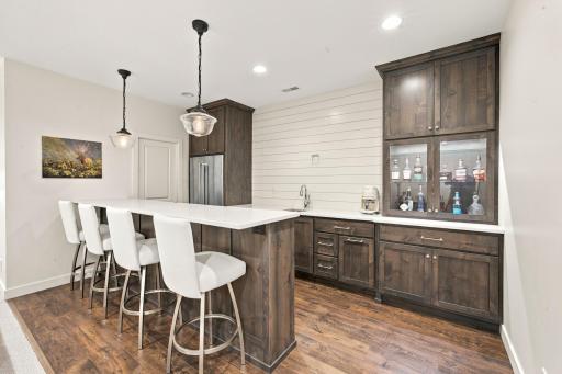 356 Trent Jones Drive, Oxbow, ND 58047