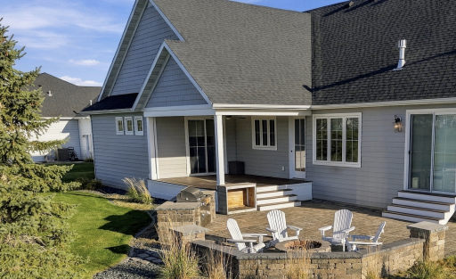 356 Trent Jones Drive, Oxbow, ND 58047