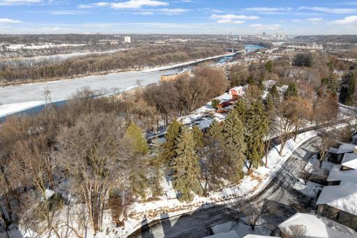 1755 Lexington Avenue S, Saint Paul, MN 55118
