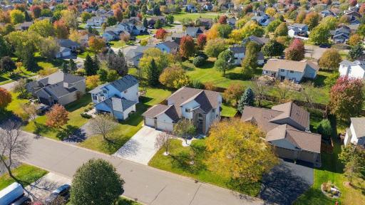 9915 Chestnut Avenue N, Brooklyn Park, MN 55443
