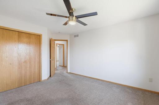9915 Chestnut Avenue N, Brooklyn Park, MN 55443