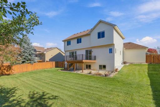9915 Chestnut Avenue N, Brooklyn Park, MN 55443