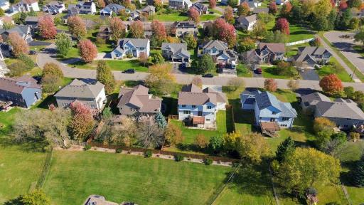 9915 Chestnut Avenue N, Brooklyn Park, MN 55443