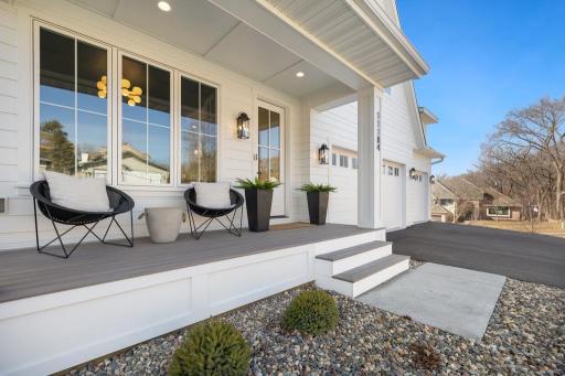 11184 Johnson Ridge, Eden Prairie, MN 55347