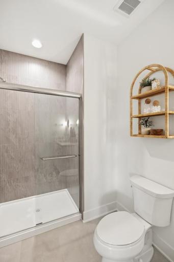 11184 Johnson Ridge, Eden Prairie, MN 55347