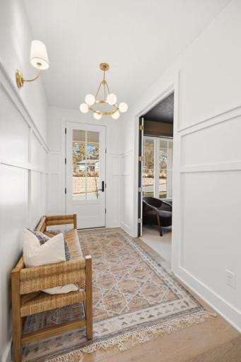 11184 Johnson Ridge, Eden Prairie, MN 55347