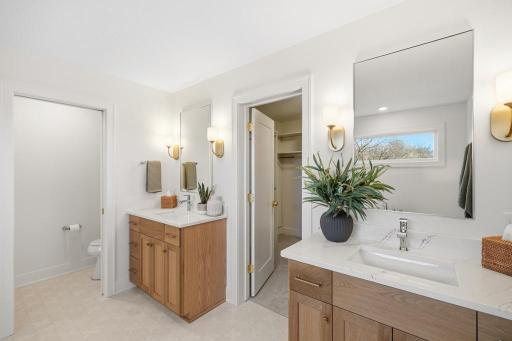 11184 Johnson Ridge, Eden Prairie, MN 55347