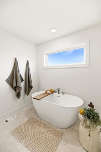 11184 Johnson Ridge, Eden Prairie, MN 55347