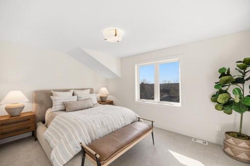11184 Johnson Ridge, Eden Prairie, MN 55347
