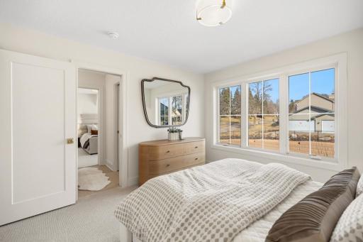 11184 Johnson Ridge, Eden Prairie, MN 55347