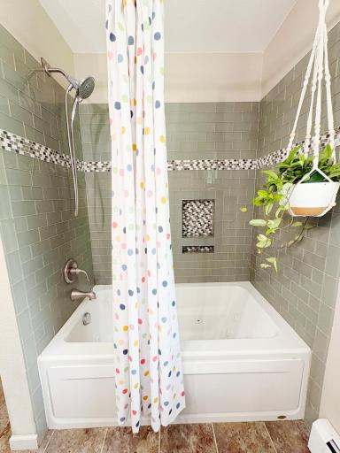 Shower in Full Bathroom