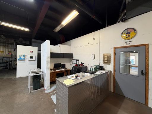 1805 2nd Avenue N, Moorhead, MN 56560