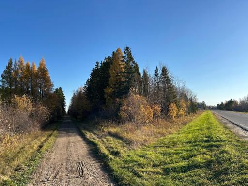 Easy access to Blue Ox Trail.