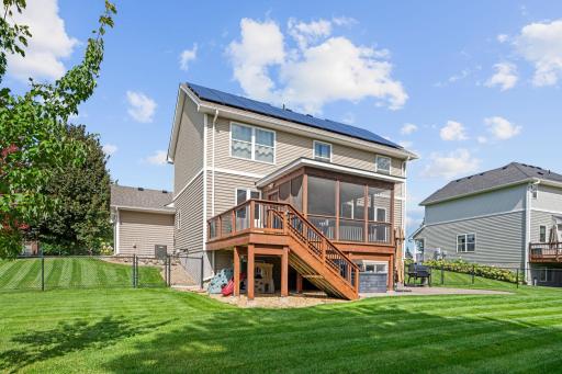 6-web-or-mls-6-print-16296 Fallbrook Dr-6.jpg