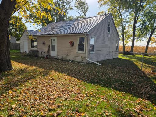 1904 22nd Drive SW, Austin, MN 55912