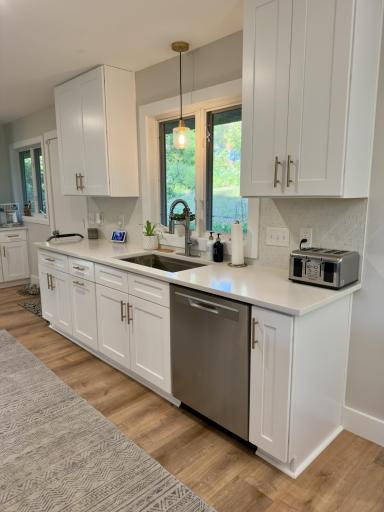 1834 Glenwood Parkway, Golden Valley, MN 55422