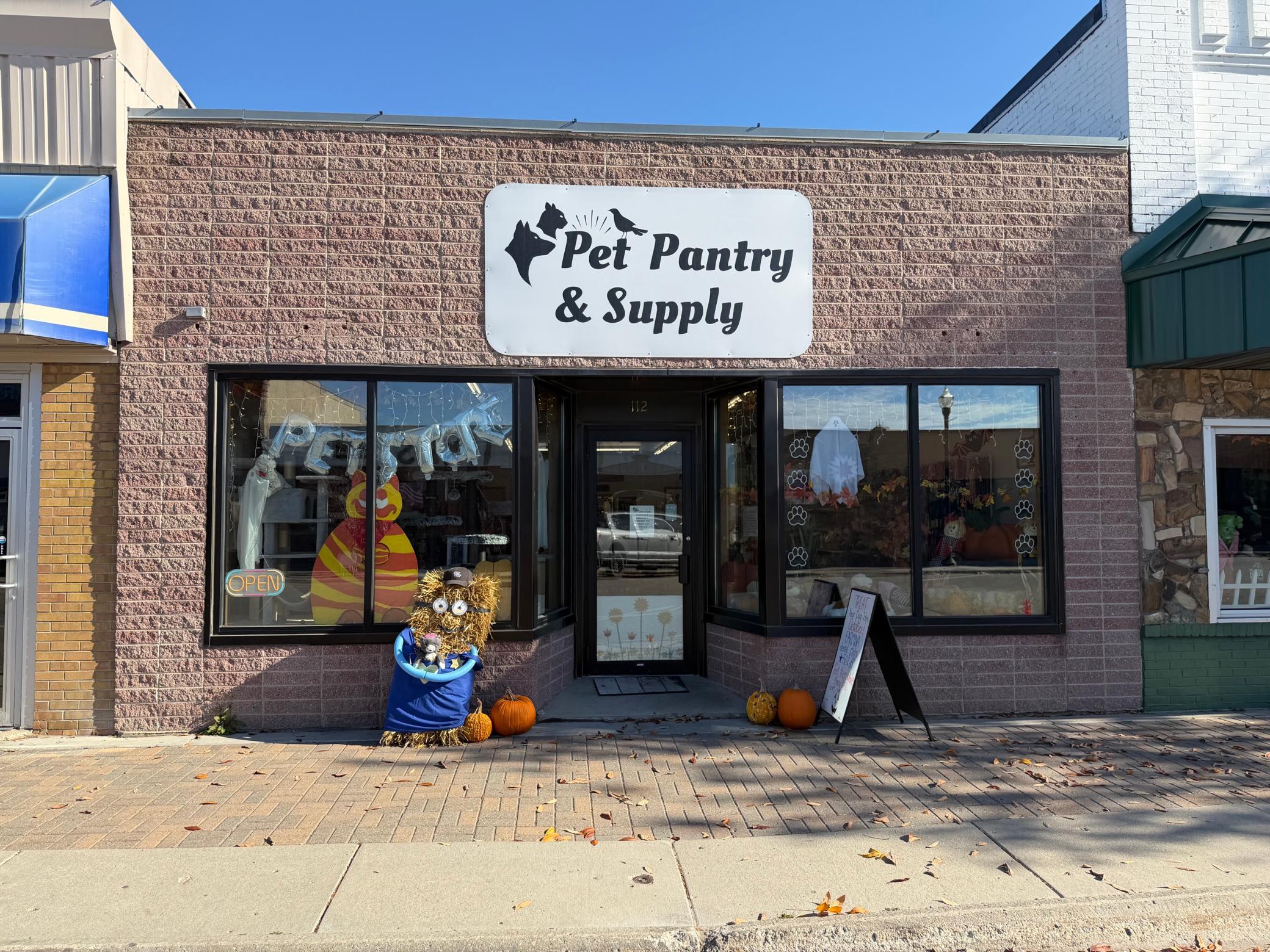 112 Main Avenue N, Roseau, MN 56751