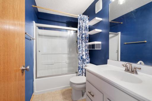 4961 Emmit Drive N, 3, Hugo, MN 55038