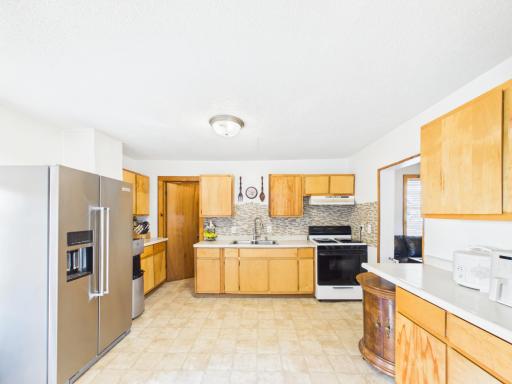 560 Burgess Street, Saint Paul, MN 55103