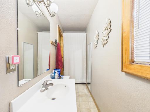 560 Burgess Street, Saint Paul, MN 55103
