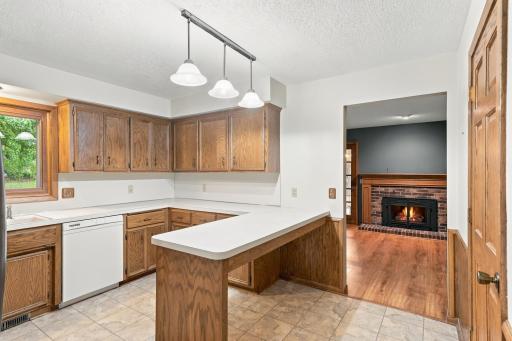 Area for hightop chairs for eat in kitchen
