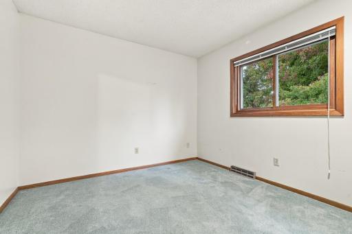 600 Chicago Drive, Burnsville, MN 55306