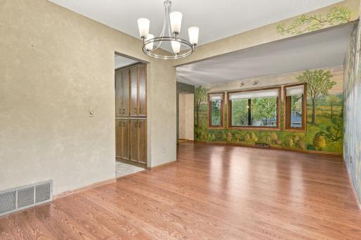 600 Chicago Drive, Burnsville, MN 55306