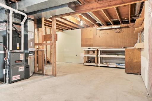 Work bench with additional space to finish
