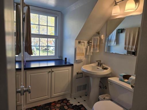 Upper Level Bathroom.jpg