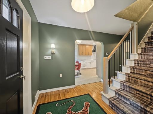 Entry/Foyer