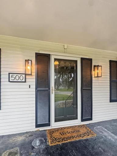 Porch/Entry