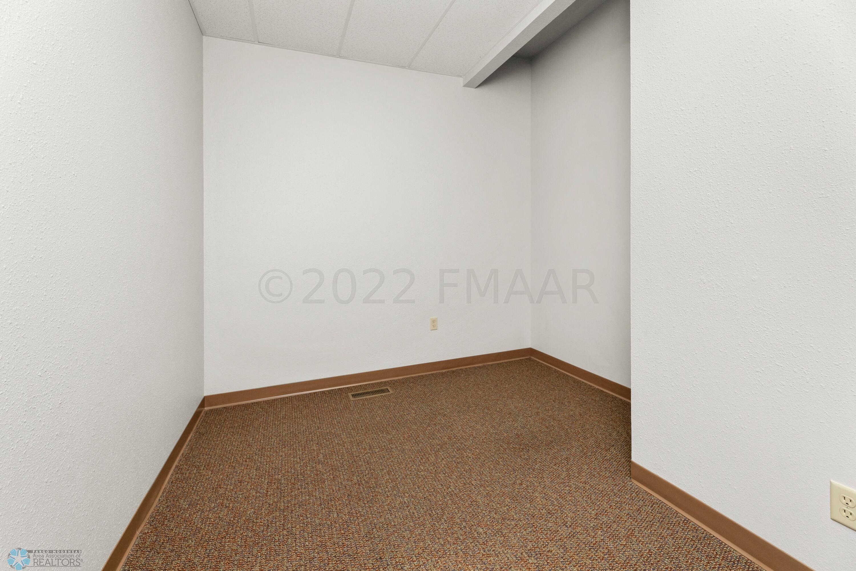 12-21-22-JH-3210_DDM_2771
