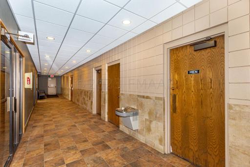 1815 UNIVERSITY Drive S, Fargo, ND 58103