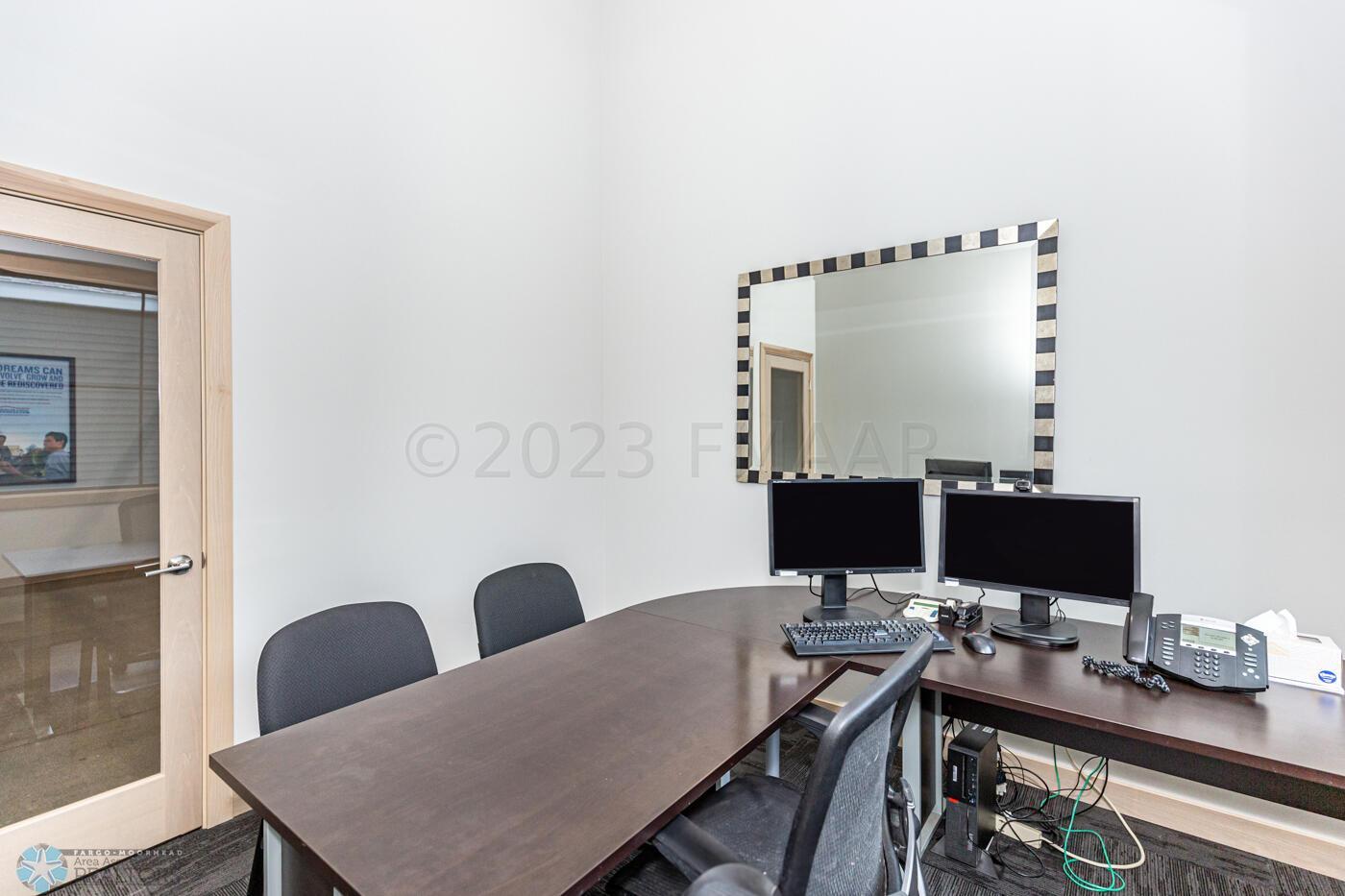 Office 3