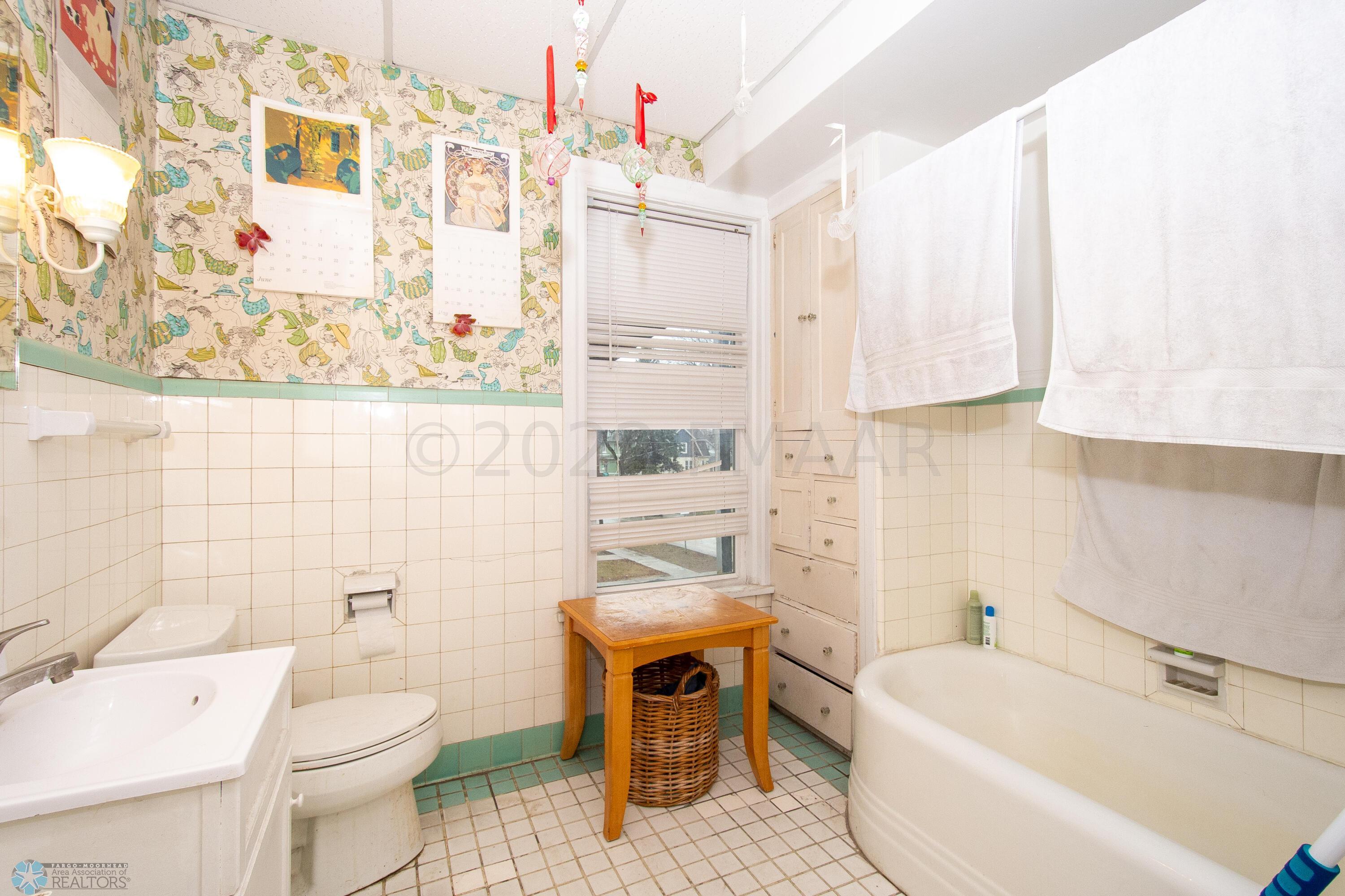 Unit 2 Bathroom