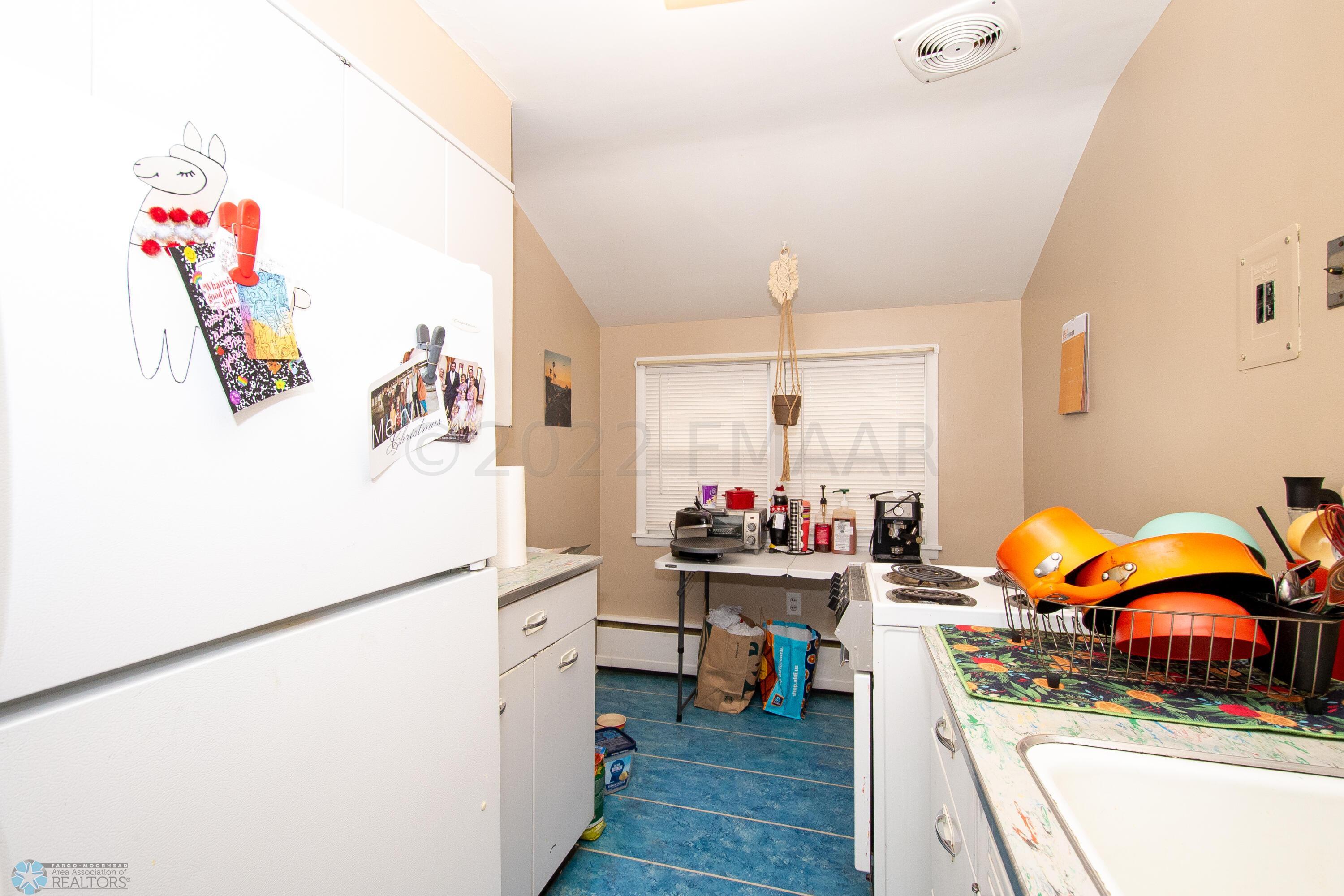 Unit 4 Kitchen