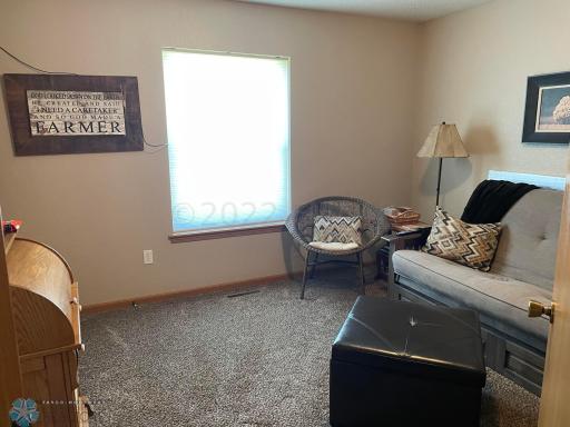 405-420 4TH Avenue SE, Gwinner, ND 58040