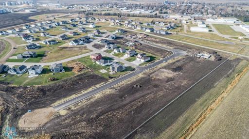 412 CESSNA Avenue, Kindred, ND 58051
