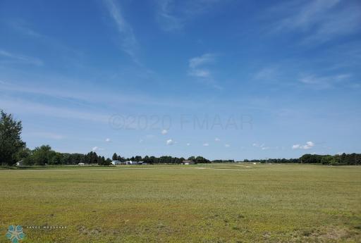 607 SEBENS Drive, Milnor, ND 58060