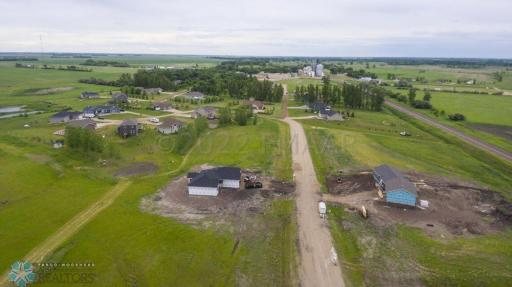 20200420061503475674000000-o4