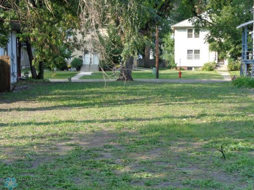 1418 2 Avenue S, Fargo, ND 58103