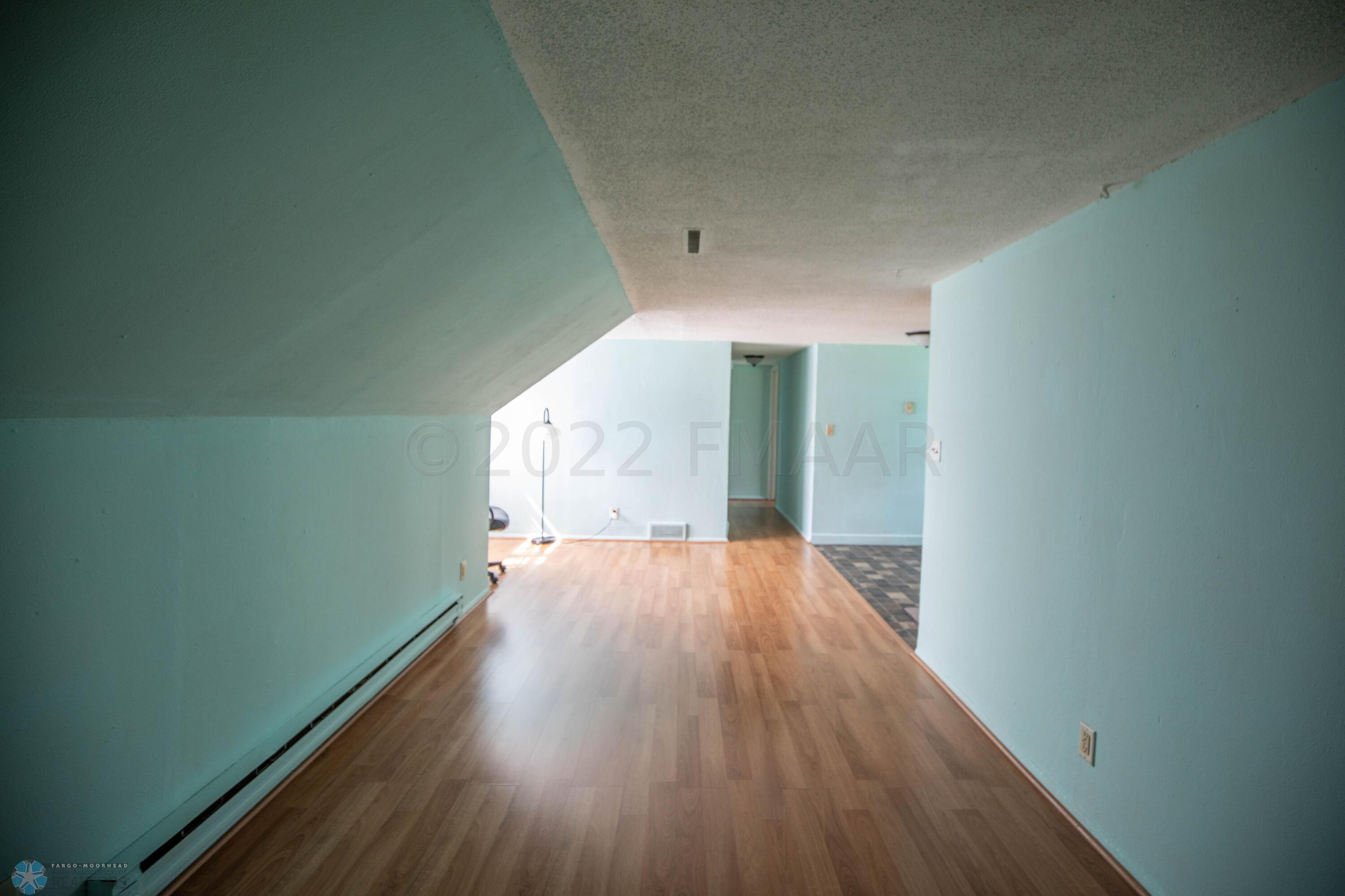 Second Level Unit