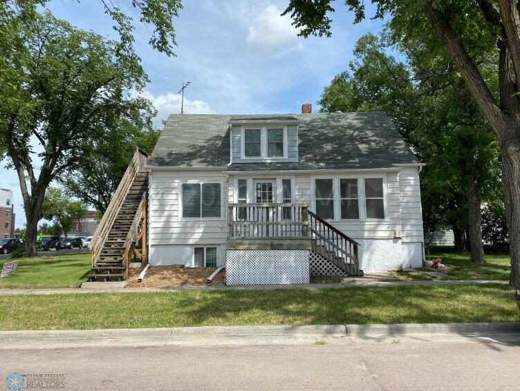 1121 16th Ave N Fargo