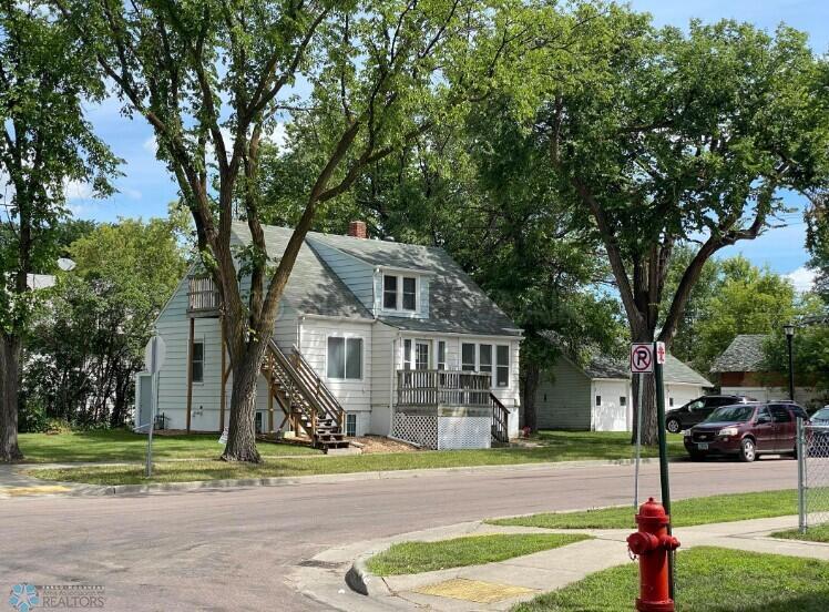 1121 16th Ave N Fargo