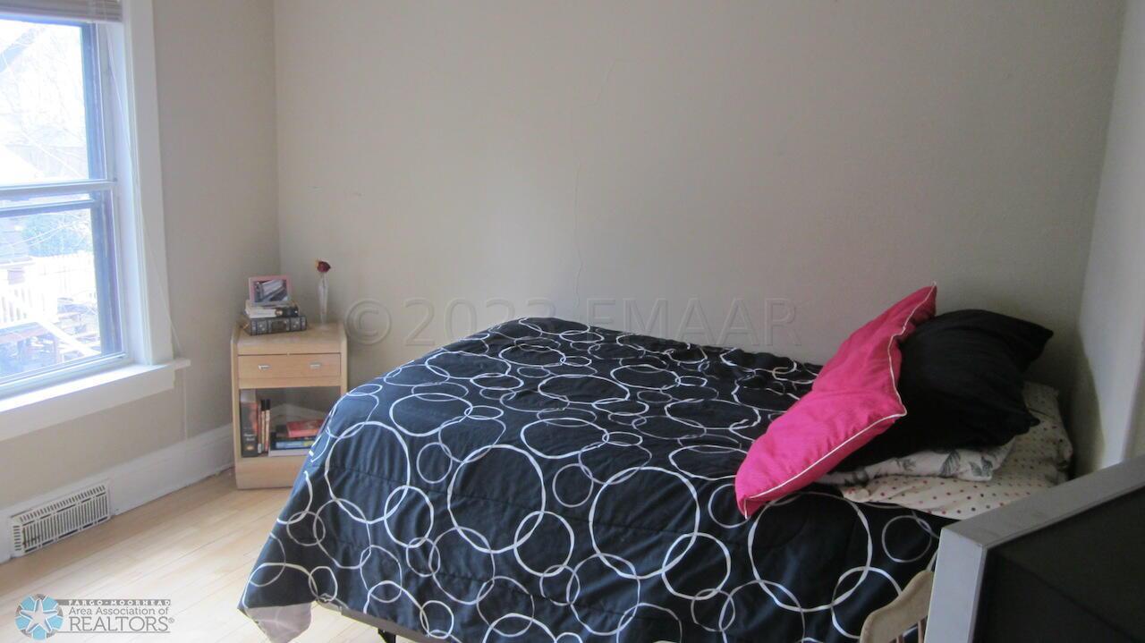 Upper bed 1a