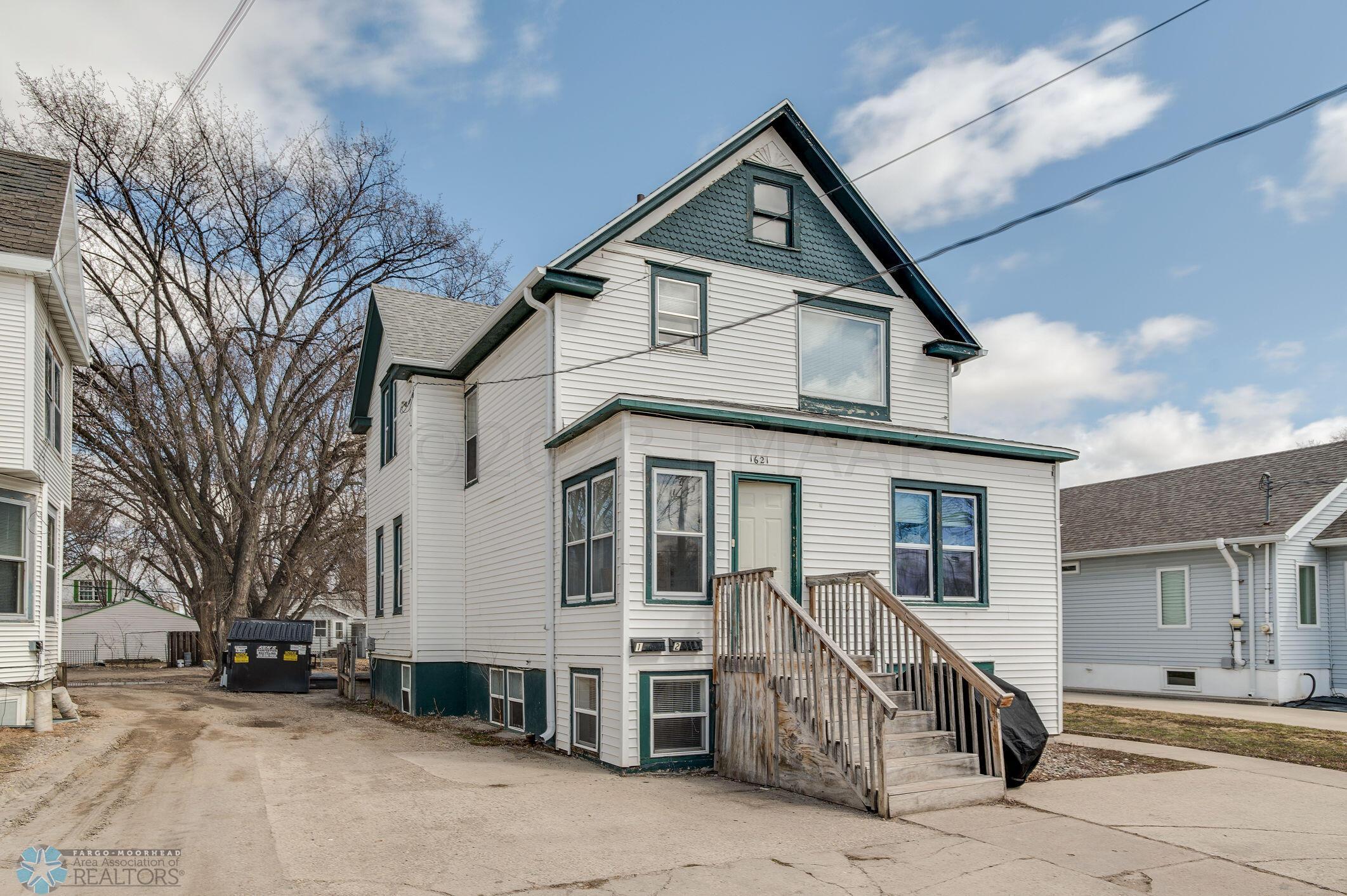 1621_3RD_AVE_S-22