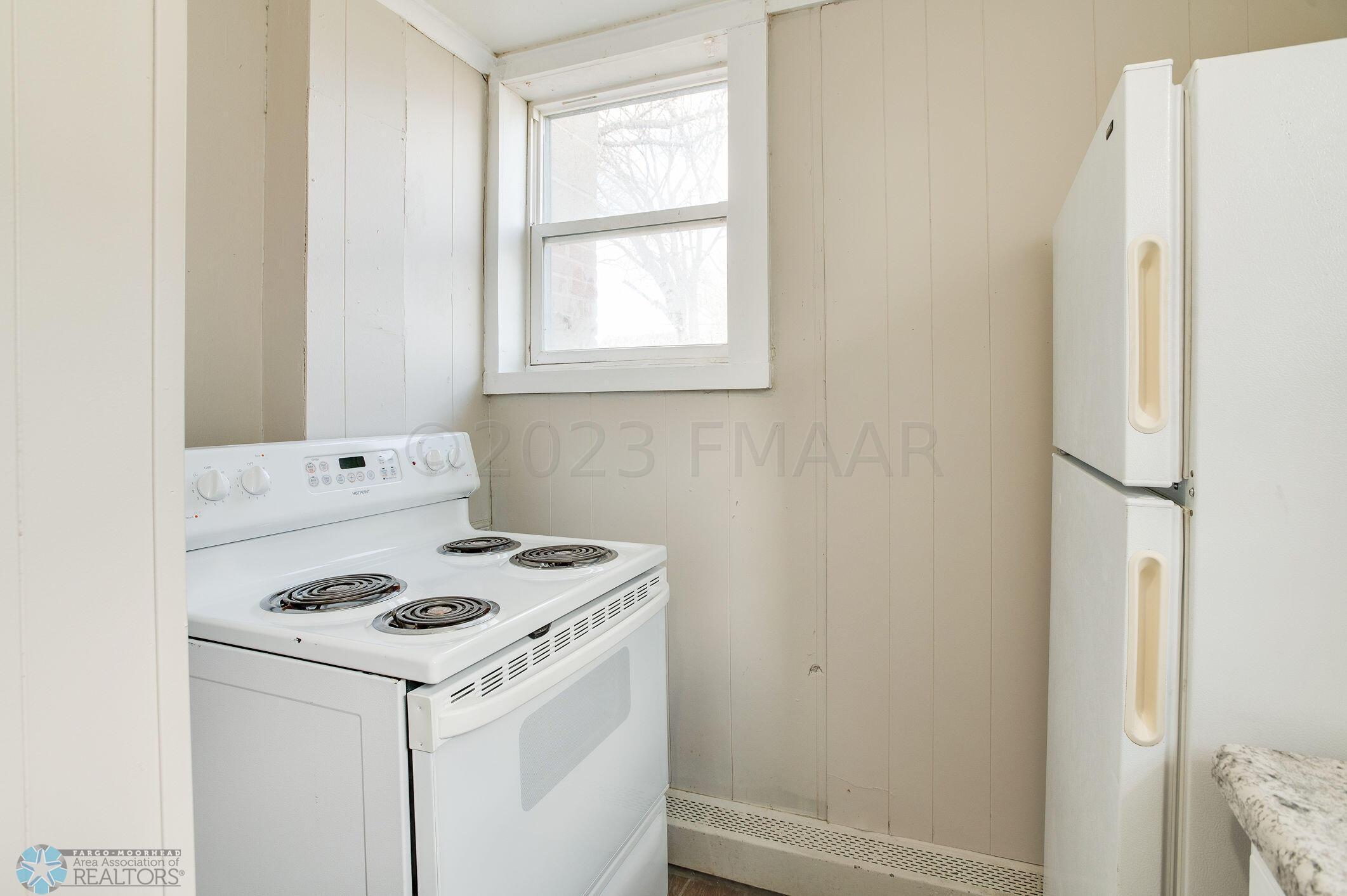 1621_3RD_AVE_S-14